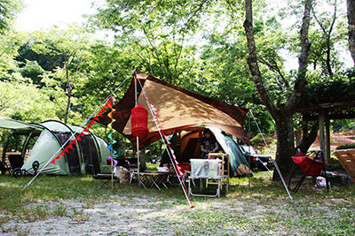 やすらぎ村1日目_小川張り8370.JPG
