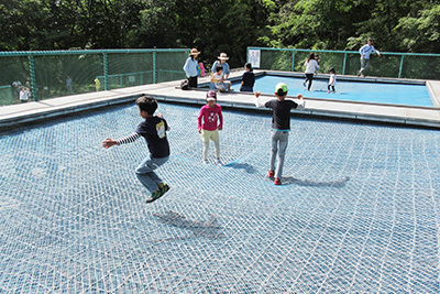 公園_トランポリン_5336.JPG